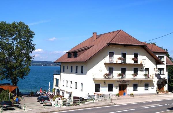 Gasthof Mit Seeterasse & Appartements Zur Landeroith Вайрег Экстерьер фото